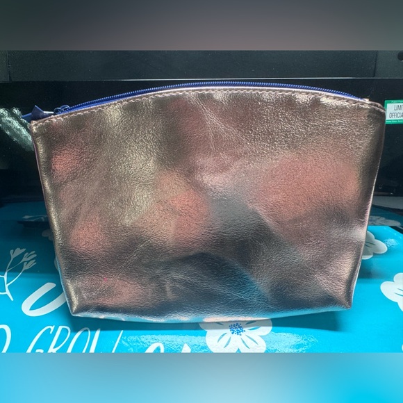 Ipsy Metallic Pouch - Picture 2 of 2